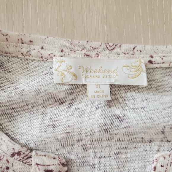 Weekend Suzanne Betro Ivory Long sleeve top with burgundy Paisley Design - Picture 6 of 8